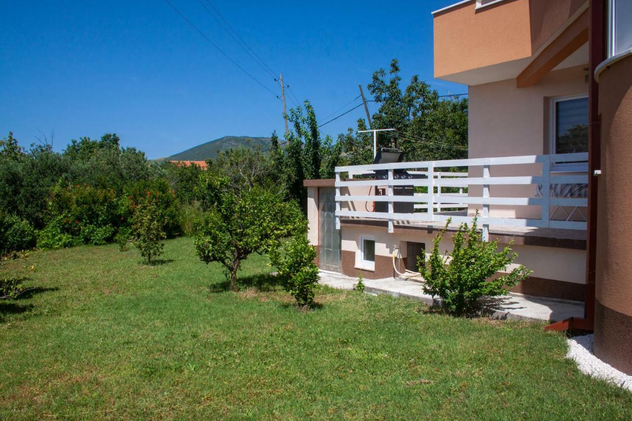 Nadalina Apartment Kaštel Stari Extérieur photo